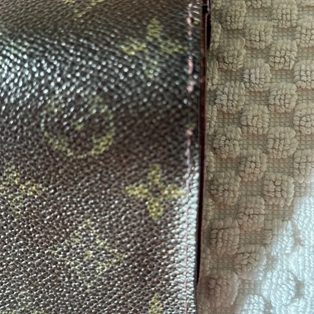 Louis Vuitton Brown and Gold Wallet - Picture 8 of 15